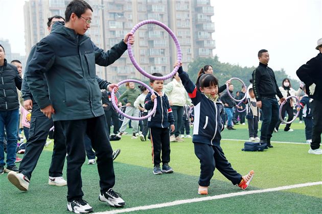 一起“趣”运动——2023年棠湖仁智幼儿园冬季亲子运动会