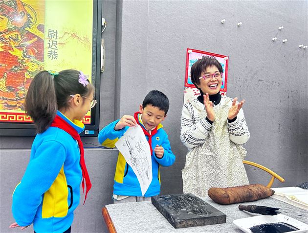 非遗大师进校园 校园文化增光彩——艺术大师进校园活动(二)