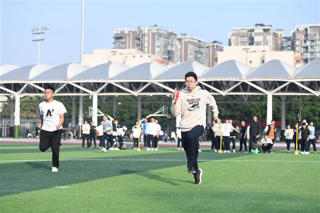 棠外高中开展第十届冬季趣味集体项目运动会