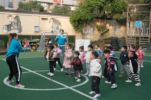 班主任组:抓特色