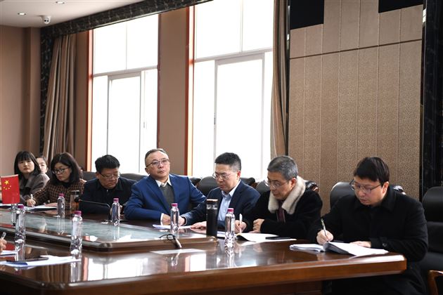 名师进校园 精研好课堂——记棠外高中化学教研活动