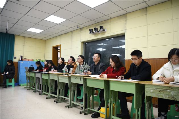 名师进校园 精研好课堂——记棠外高中化学教研活动