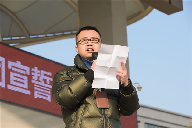 听!铿锵的青春誓言——棠外初中举行2023年下期新团员入团宣誓仪式