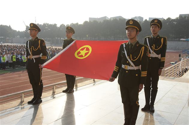 听!铿锵的青春誓言——棠外初中举行2023年下期新团员入团宣誓仪式