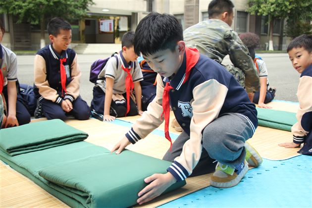 学习国防发展史 少年立志家国情——记棠外附小六年级开展家长义工活动