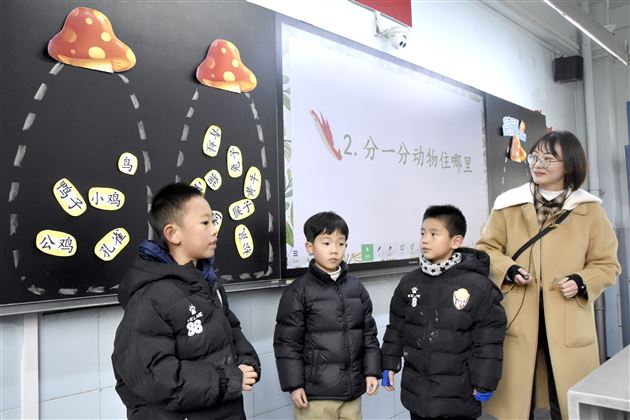家校零距离 同心助成长——记棠外附小家长开放课活动