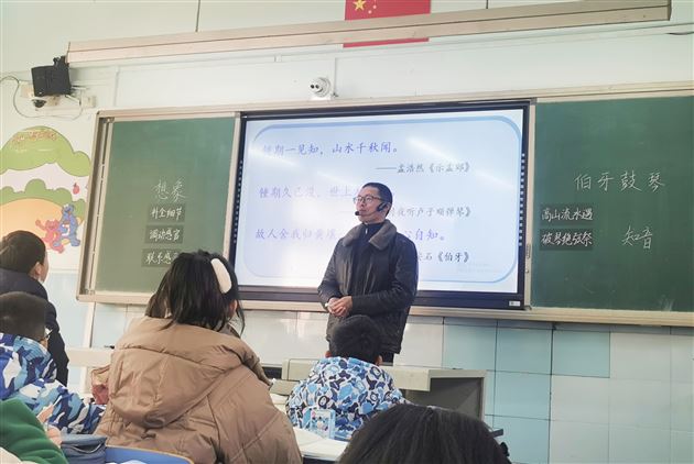 执古文秘钥 寻琴音之美——记棠外附小语文组教研活动