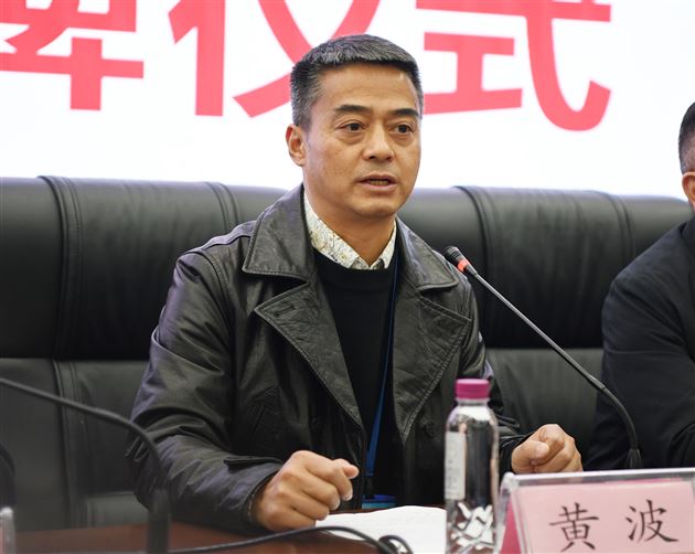 文以载道 和合致远——棠外与四川省青少年作家协会举行“阅读与写作基地校”签约暨授牌仪式