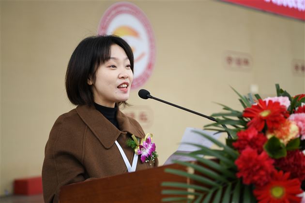 温暖“她”心扉 凝聚“她”力量——棠外举行2024年“三八”国际劳动妇女节庆祝表彰大会