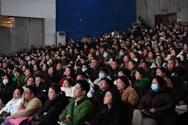 壮志正心 圆梦高中——棠外召开初三年级学生家长会