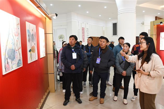 能力提升 ,聚焦“四个维度” ——若尔盖县教育人才“梯进式”培养培训在棠外开展