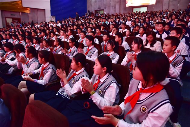 诵经典之声 扬家国情怀——棠外初2023级举办朗诵比赛