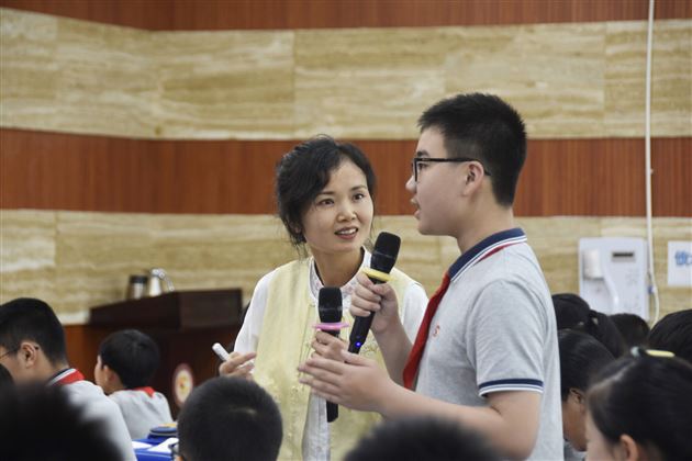 单元统整觅心意 情真意切话表达——棠外附小承办双流区小学语文六年级教研活动