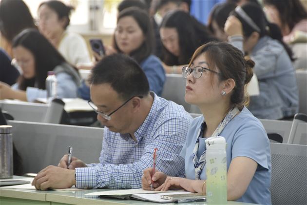 单元统整觅心意 情真意切话表达——棠外附小承办双流区小学语文六年级教研活动