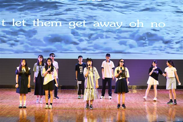 “英”悦之Sing,歌声飞Young——记棠外初2023级英语素质展示活动