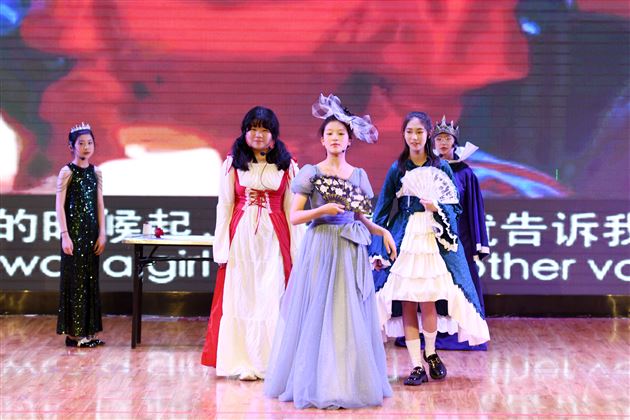 “英”悦之Sing,歌声飞Young——记棠外初2023级英语素质展示活动