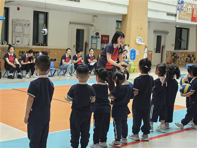 视导指方向,深研促发展——棠湖仁智幼儿园教研视导活动