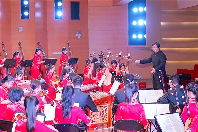 弦歌永续,再奏华章——棠外飞鹰艺术团民乐团获成都市双流区中小学生艺术节中学组一等奖