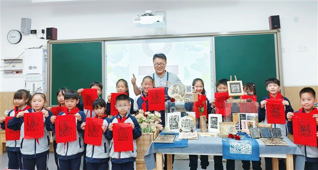 艺术大师进校园 传承非遗润童心——棠外附小非遗工坊受邀走进双流中小学传承技艺