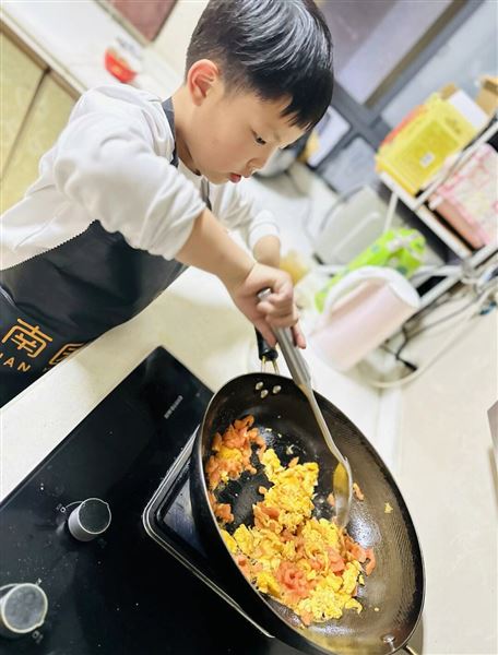 做中国美食 扬中华文化——记棠外附小二年级语文实践活动