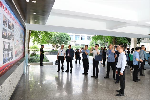 党建引领促发展 立德树人谱新篇——成都市教科院省培项目跟岗研修活动走进棠外