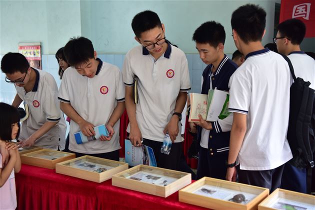 生物安全共守护 海关科普进校园——棠外高2022级开展生物学系列科普活动
