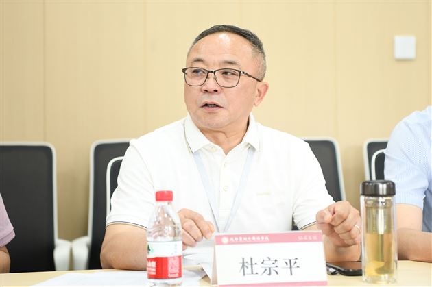 杏坛结缘,以行践知——西华师范大学赴棠外开展研究生教育实习检查工作