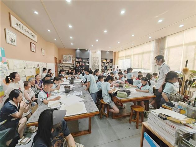 兴趣润童年 特色展风采——棠外附小举行校本课程展示活动