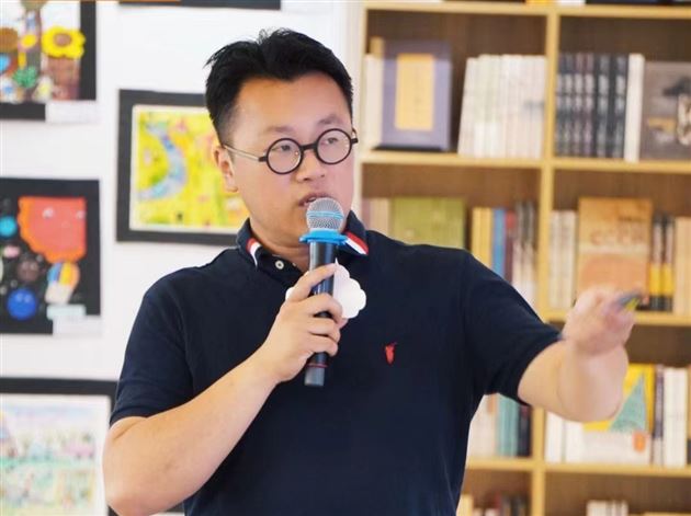 棠外教师王宪龙受聘担任西南民族大学艺术学院美术专业外聘教师