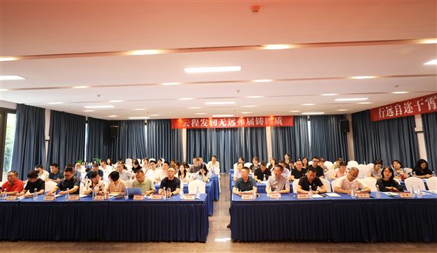 踔厉奋发担使命 勇毅前行谱新篇——记棠外高中第一党支部党工共建活动