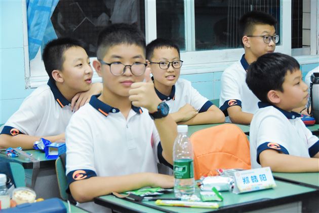 月满中秋 情满校园——棠外初中各班开展庆中秋活动