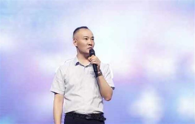 齐心戮力集智能 家校合力育英才