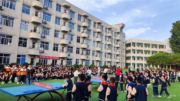 眼疾手快 乐在其中——记棠外附小第六届飞叠杯比赛