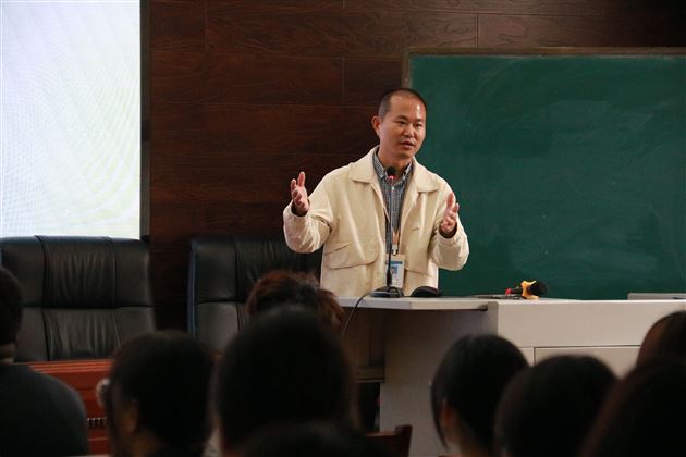 西南民族大学师范生赴棠外开展见习活动