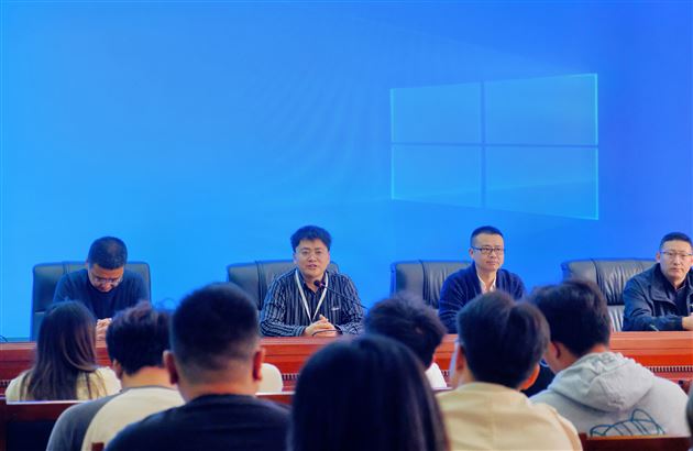 西南民族大学师范生赴棠外开展见习活动
