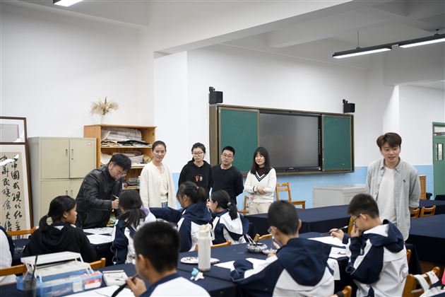 校园有“戏” 青春相“剧”——记棠外师生与北京第一六六中学《百合花颂》剧组师生同台联谊