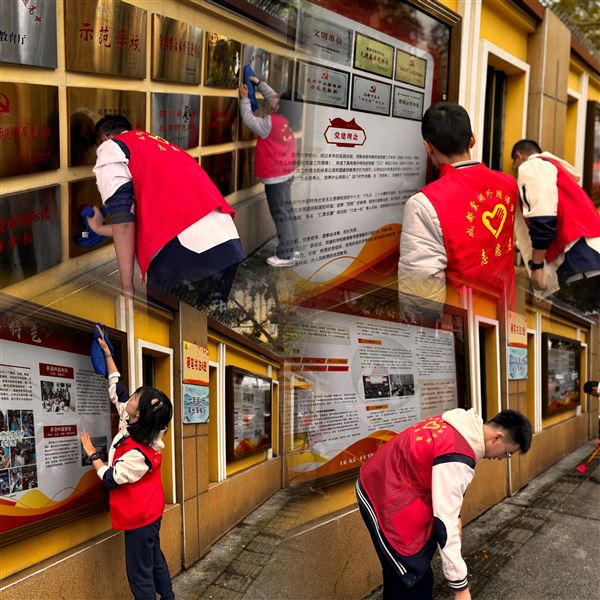 青春在行动 校园因你美——棠外“薪火”学生志愿者活动(二)