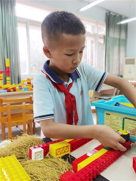 棠外附小学子在四川省青少年机器人竞赛中获佳绩