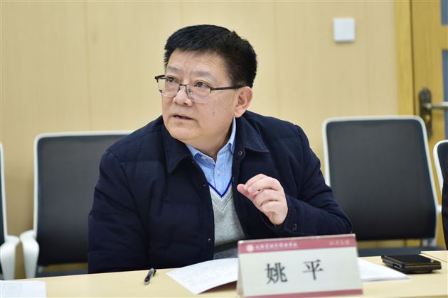 棠外举行2024年度四川省科研课题《拔尖创新人才小初高贯通式培养实践研究》开题论证会