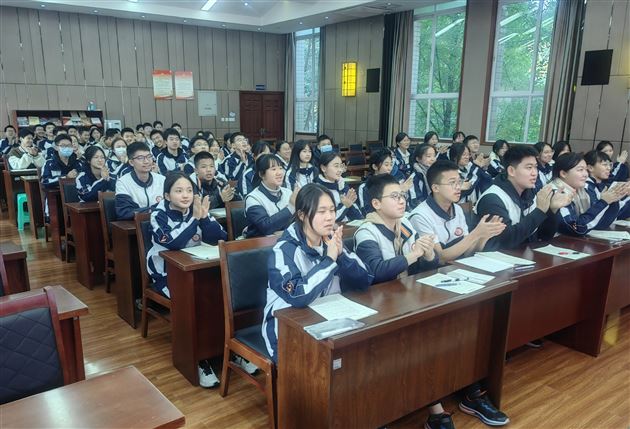 担当砺青春 笃行向未来——棠外初中2024年下半年团课培训活动圆满完成