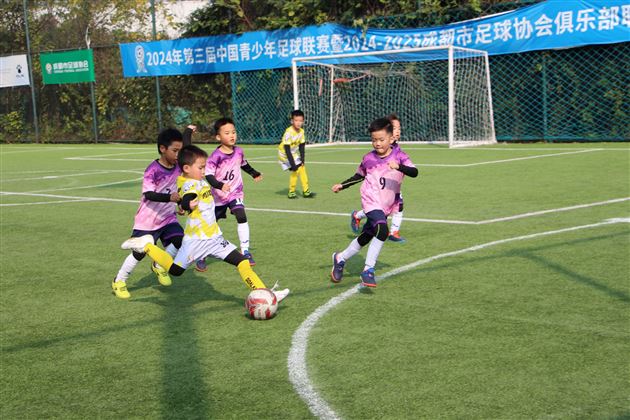 棠外附小一年级足球精英队勇夺T乙联赛U7混合组上半赛季冠军