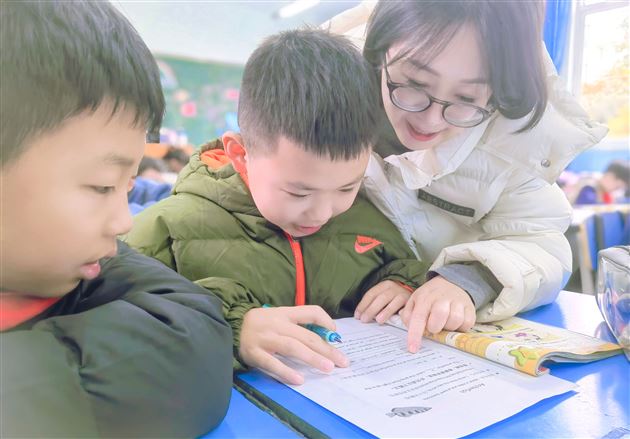 深化小初教学衔接 共谋一体化发展新篇章——棠外小初英语教研组举行衔接教学研讨会