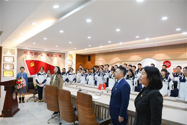 坚定理想信念,永远跟党走,做新时代有为青年——棠外高中党总支开展第二十一期高中学生青年党校第三次党课学习培训