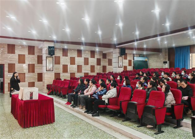 “巧”整理,“慧”收纳——记棠外附小生活老师收纳整理专项培训活动