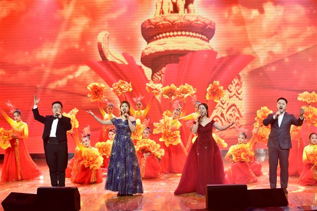 棠外隆重举行2024年校园艺术节展演暨2025年新年文艺联欢晚会