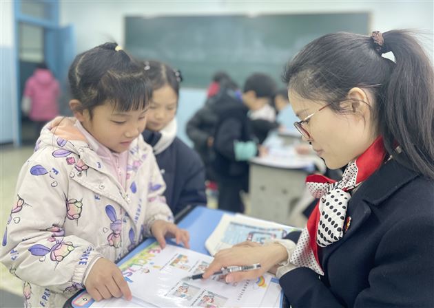 趣味闯关享欢乐 “双减”护航促成长——记棠外附小一二年级趣味闯关活动