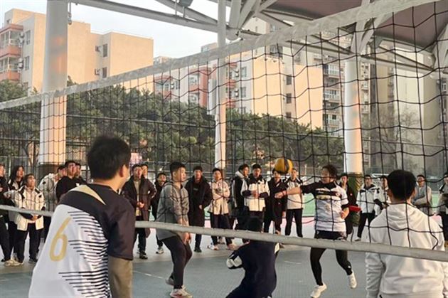 青春激扬 赛场争锋——棠外高中举行精彩纷呈的体育赛事