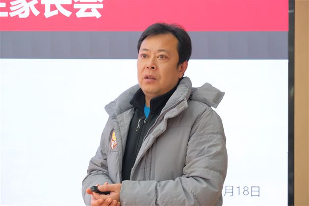 青春挥汗绿茵场 家校关怀同筑梦——记棠外高2022级足球生家校联席会