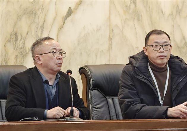 杜校长发言