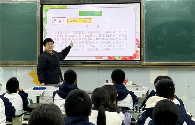 劳动育美德 感恩在行动——棠外初中开展2025年妇女节主题劳动教育活动